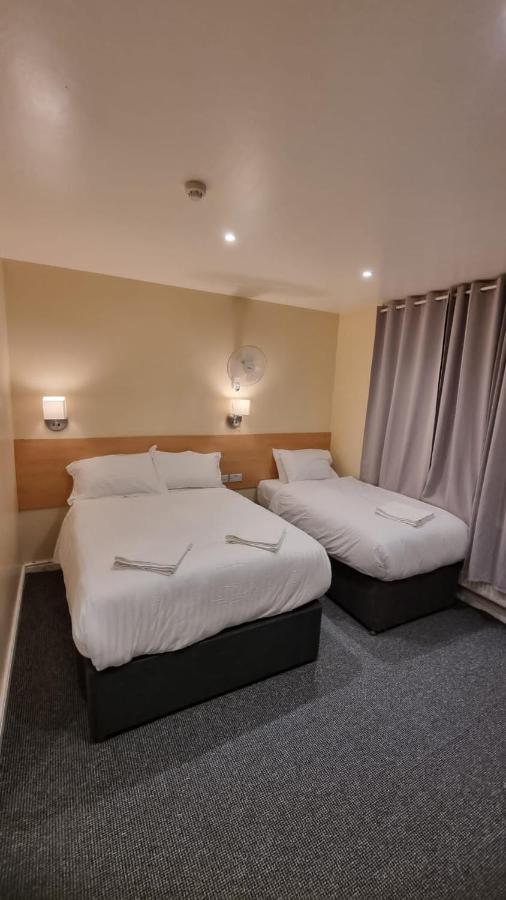 Hotel 48 The Brent Dartford Esterno foto